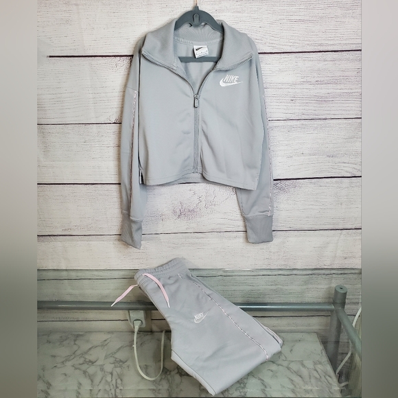 Nike Other - Nike Kids Light Gray Zip Jacket & Joggers Set